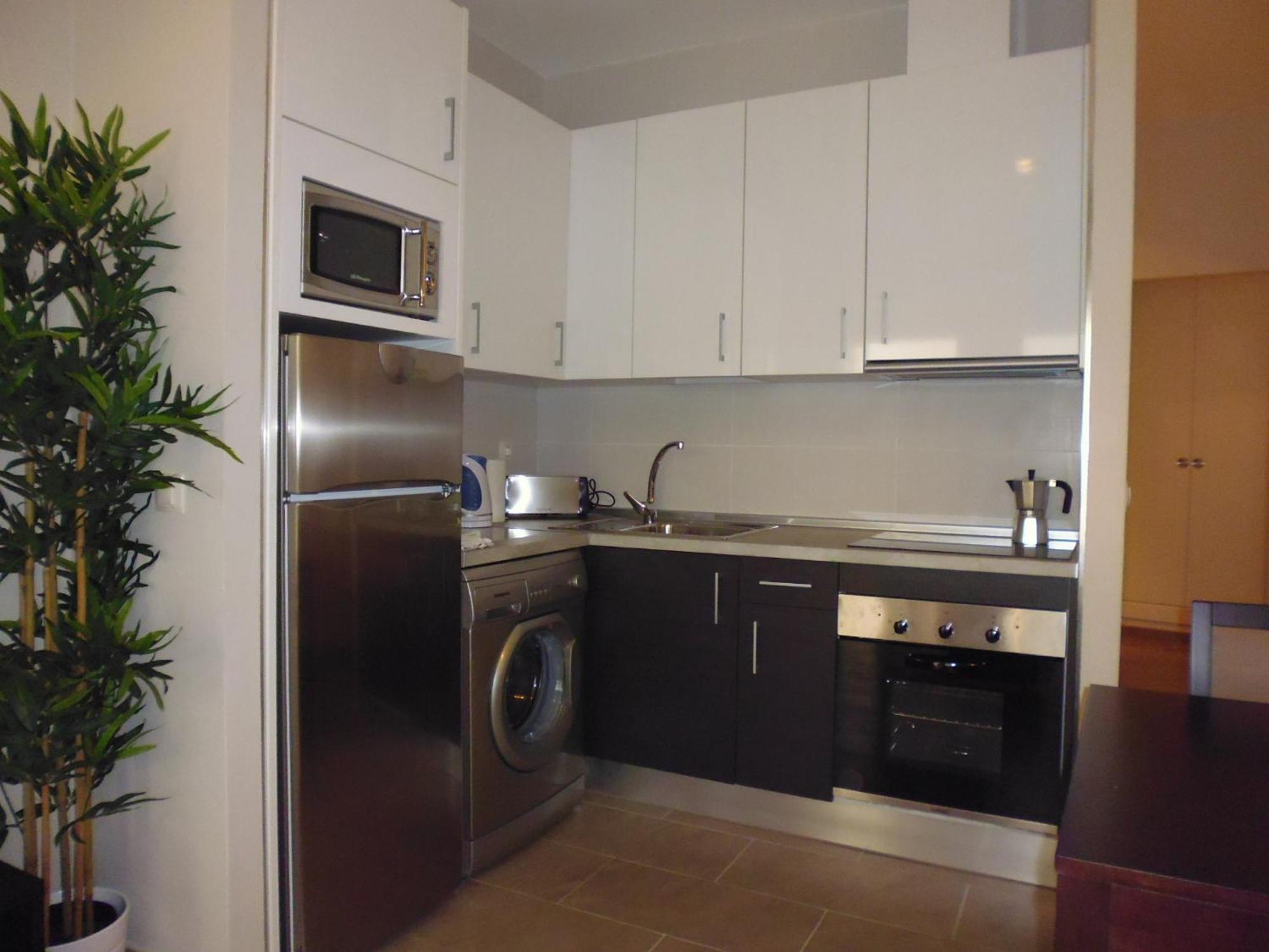 Apartamentos Pinar Malaga Centro Bilik gambar